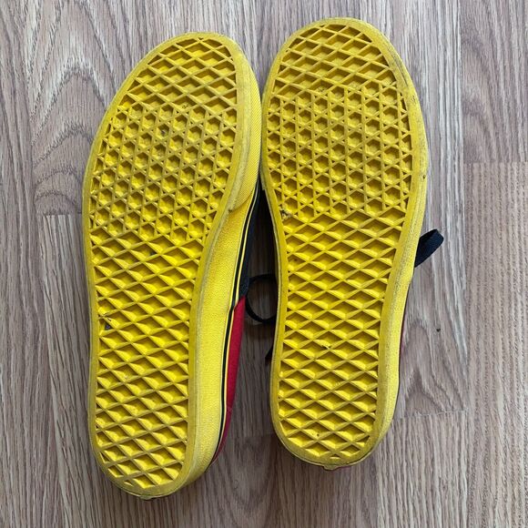 Vans Disney Mickey Mouse Skater Sneakers: Size 6M or 7.5 W - Picture 9 of 12